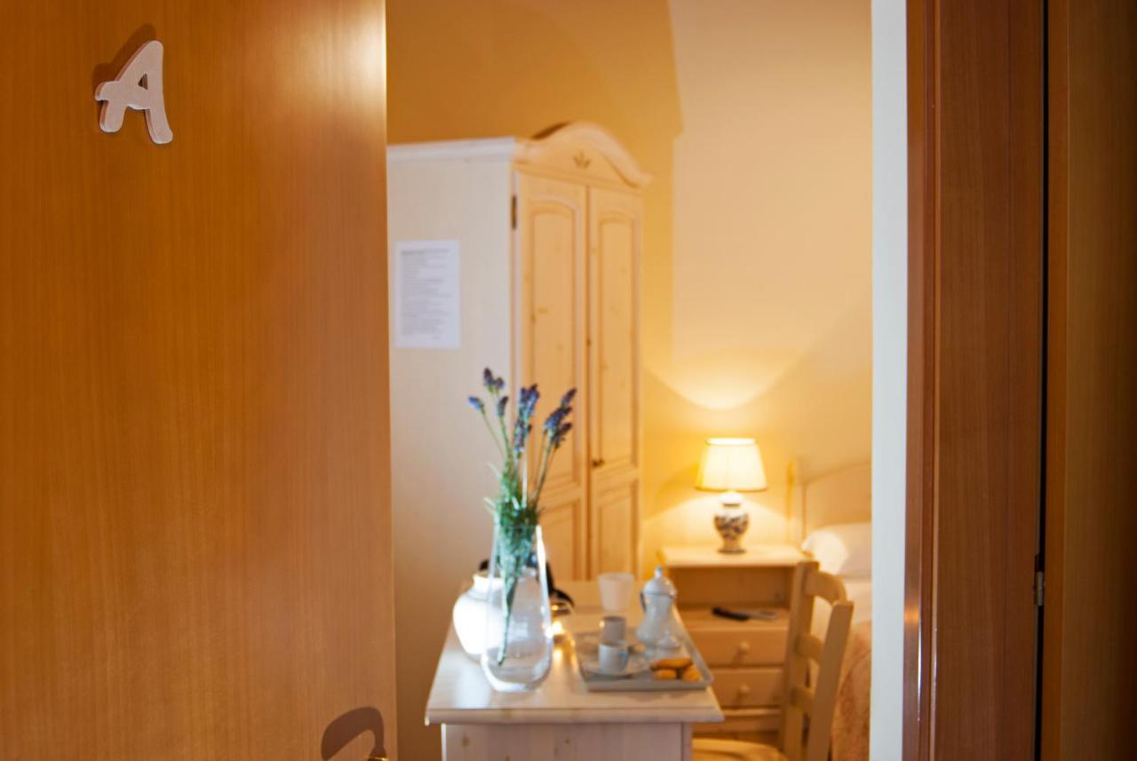 Agriturismo Al Casale Donnafugata Buitenkant foto