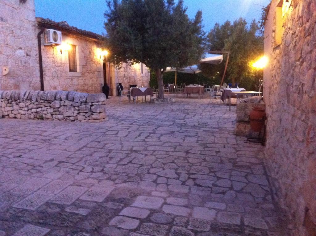 Agriturismo Al Casale Donnafugata Buitenkant foto