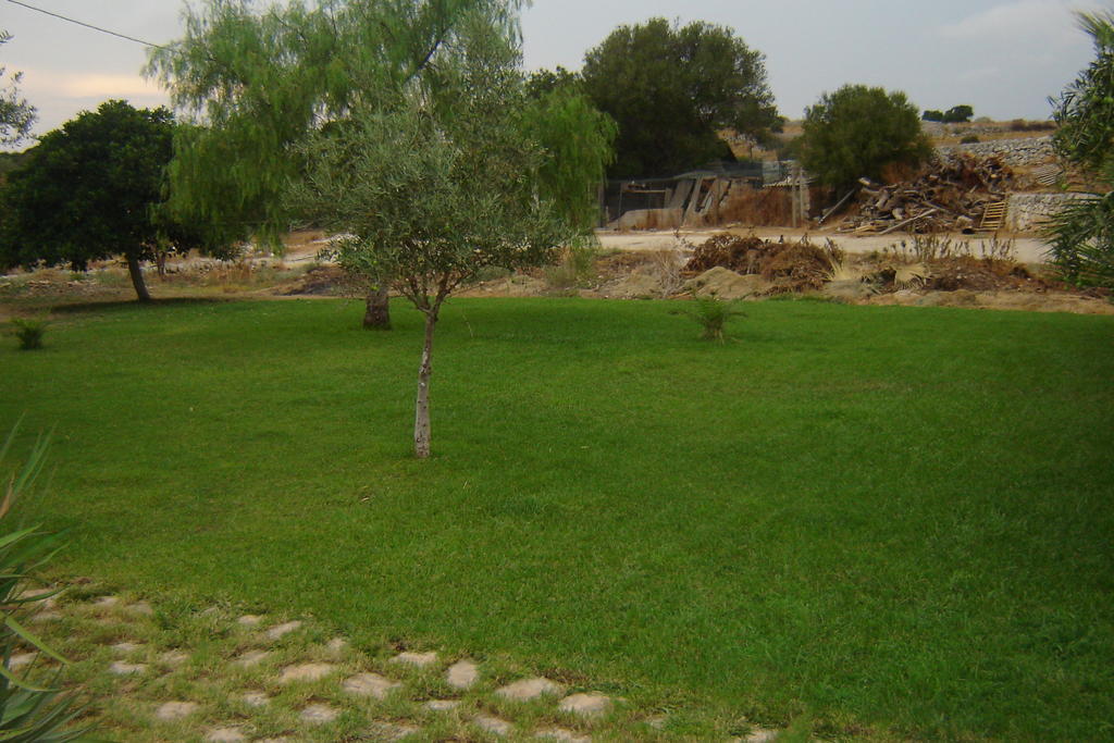 Agriturismo Al Casale Donnafugata Buitenkant foto