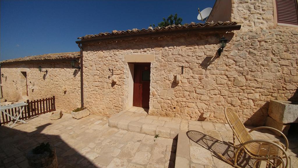 Agriturismo Al Casale Donnafugata Buitenkant foto