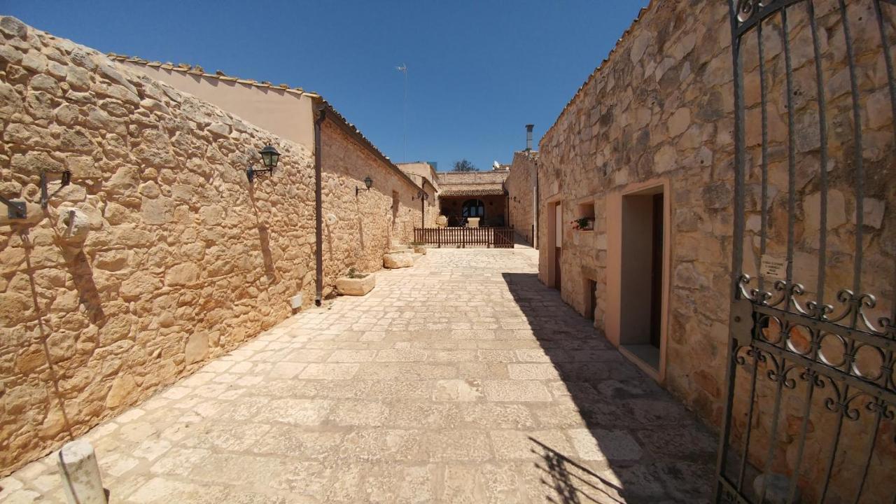 Agriturismo Al Casale Donnafugata Buitenkant foto